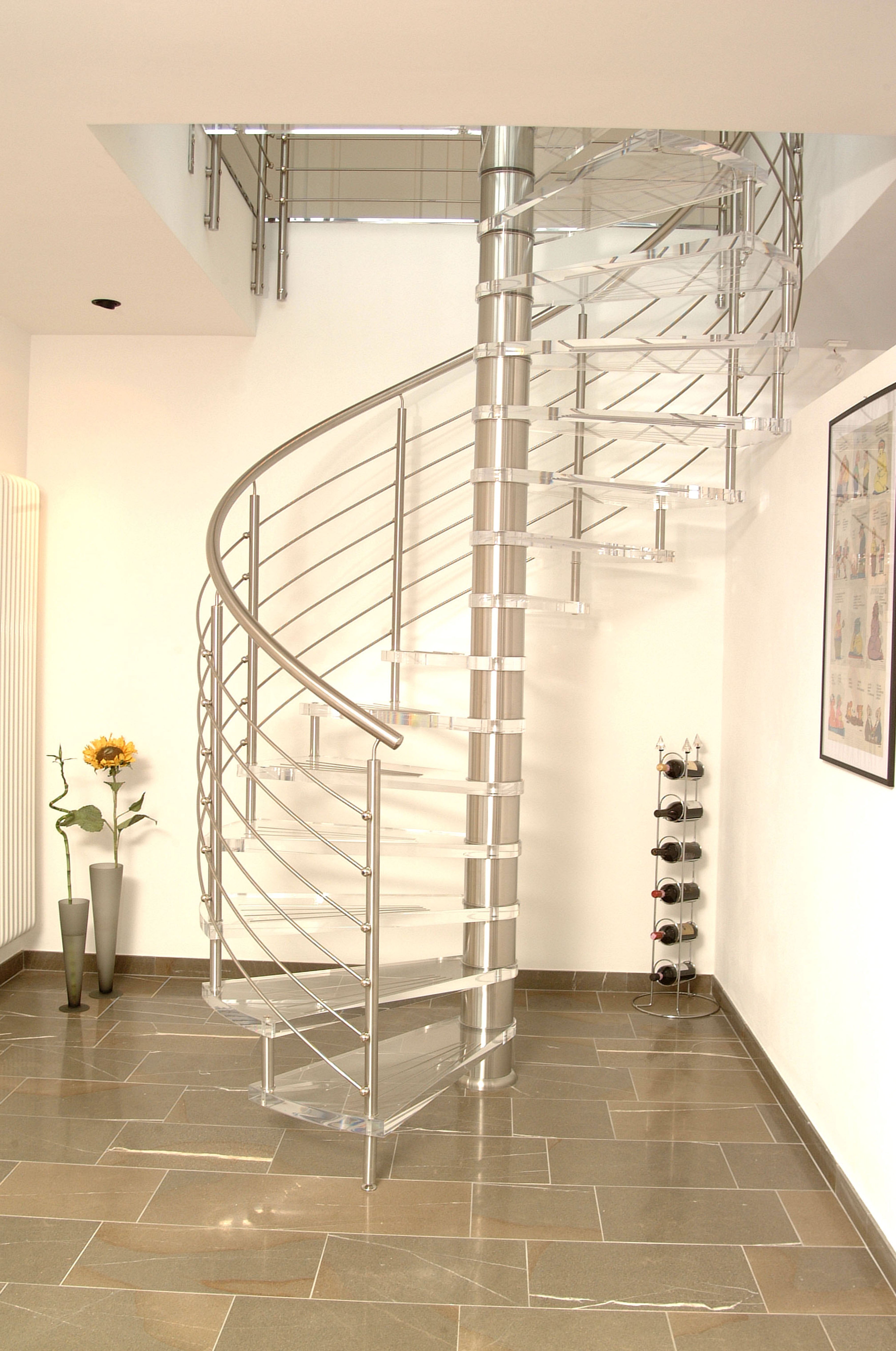 Acrylgalstreppe 76 - Spindeltreppe Acrylglasstufen