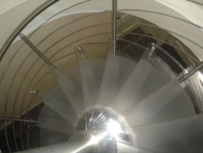 Acrylgalstreppe 76 - Spindeltreppe Acrylglasstufen