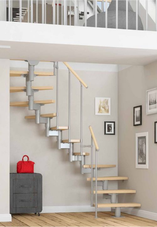 Raumspartreppe Cork - 1/2 gewendelt - Mittelholmtreppe